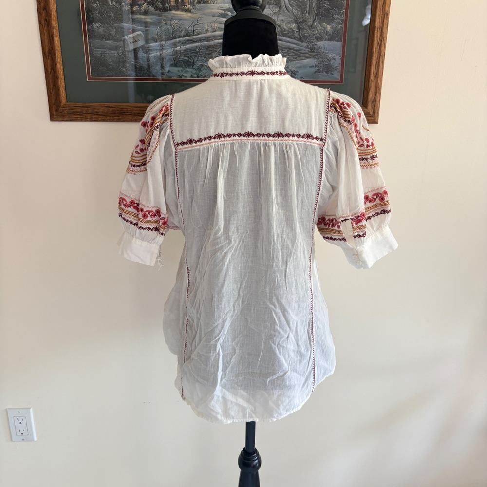 Akemi + Kin Embroidered Gauze Blouse Womens XS White Boho Ruffle Puff Sleeve Top - Picture 2 of 8